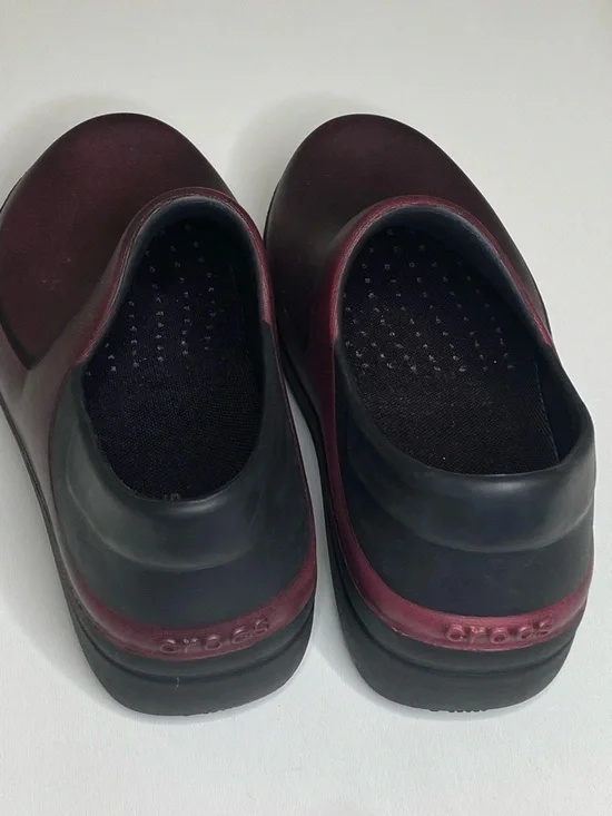 CROCS Women’s Size 8 Neria Pro II Woro Slip-On Rubber Burgundy Clogs - Picture 6 of 9